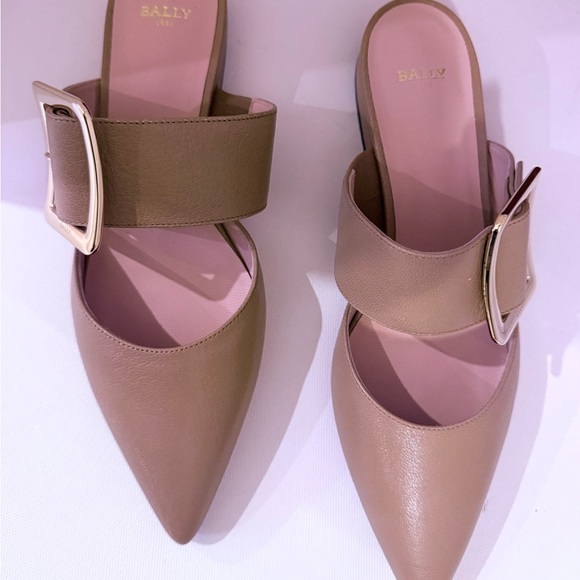 Bally Beige Pointed-Toe Leather Buckle Mules - Picture 3 of 7